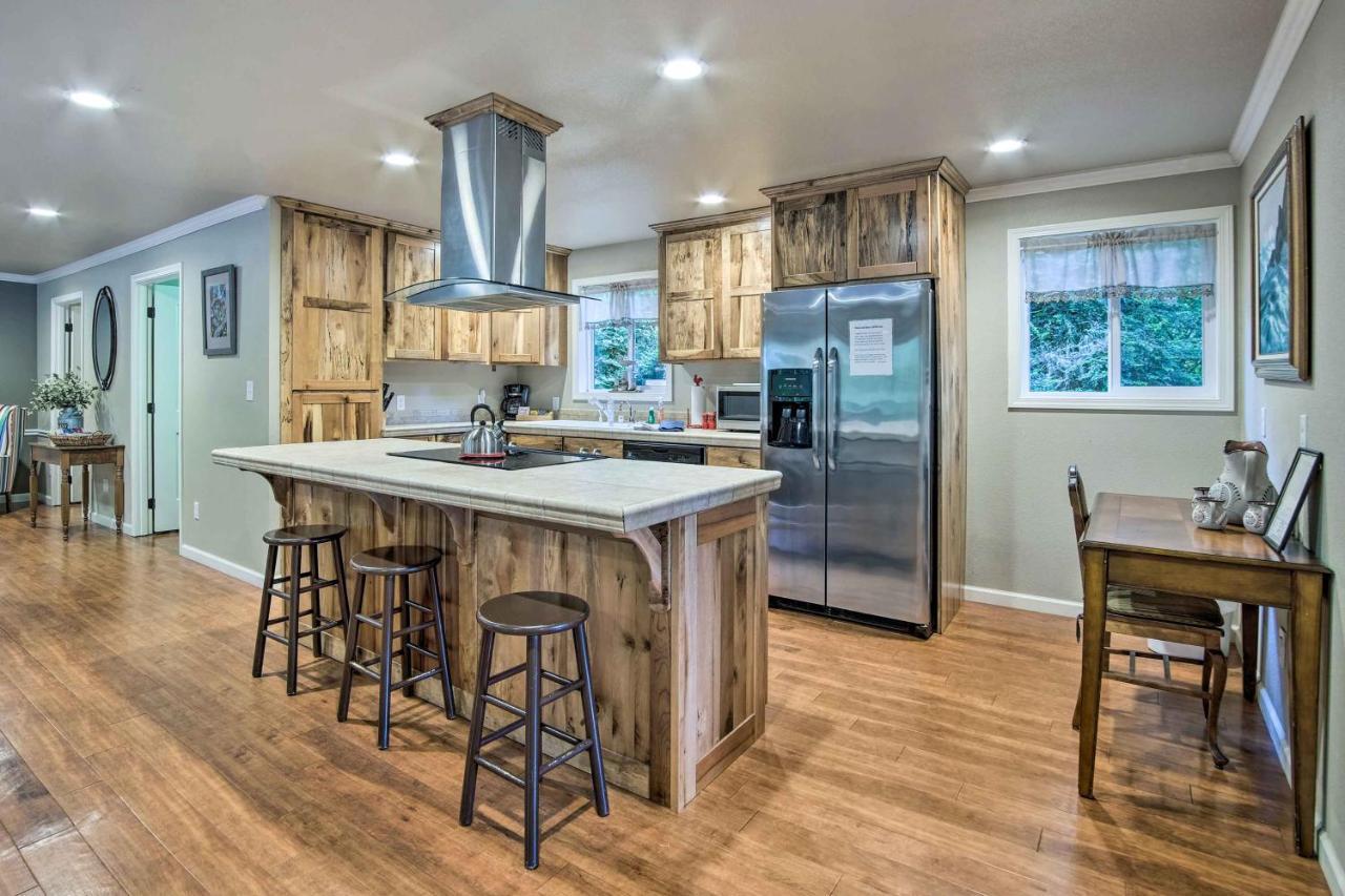 Coos Bay Retreat Less Than 2 Mi To Marina And Casino! Exterior foto
