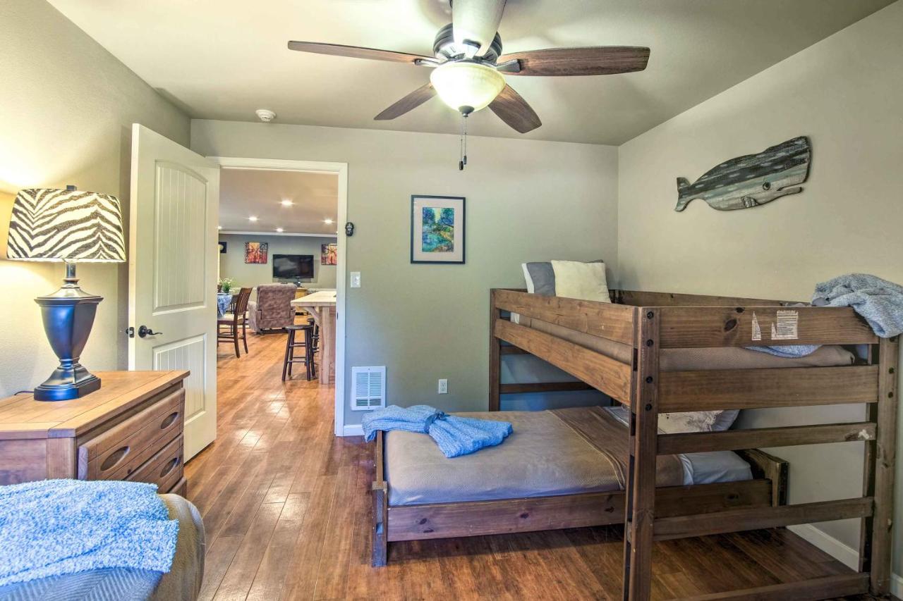 Coos Bay Retreat Less Than 2 Mi To Marina And Casino! Exterior foto